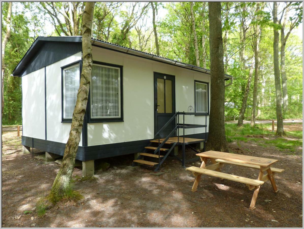 DDR Bungalow direkt am Strand auf Rügen Dranske Exterior foto