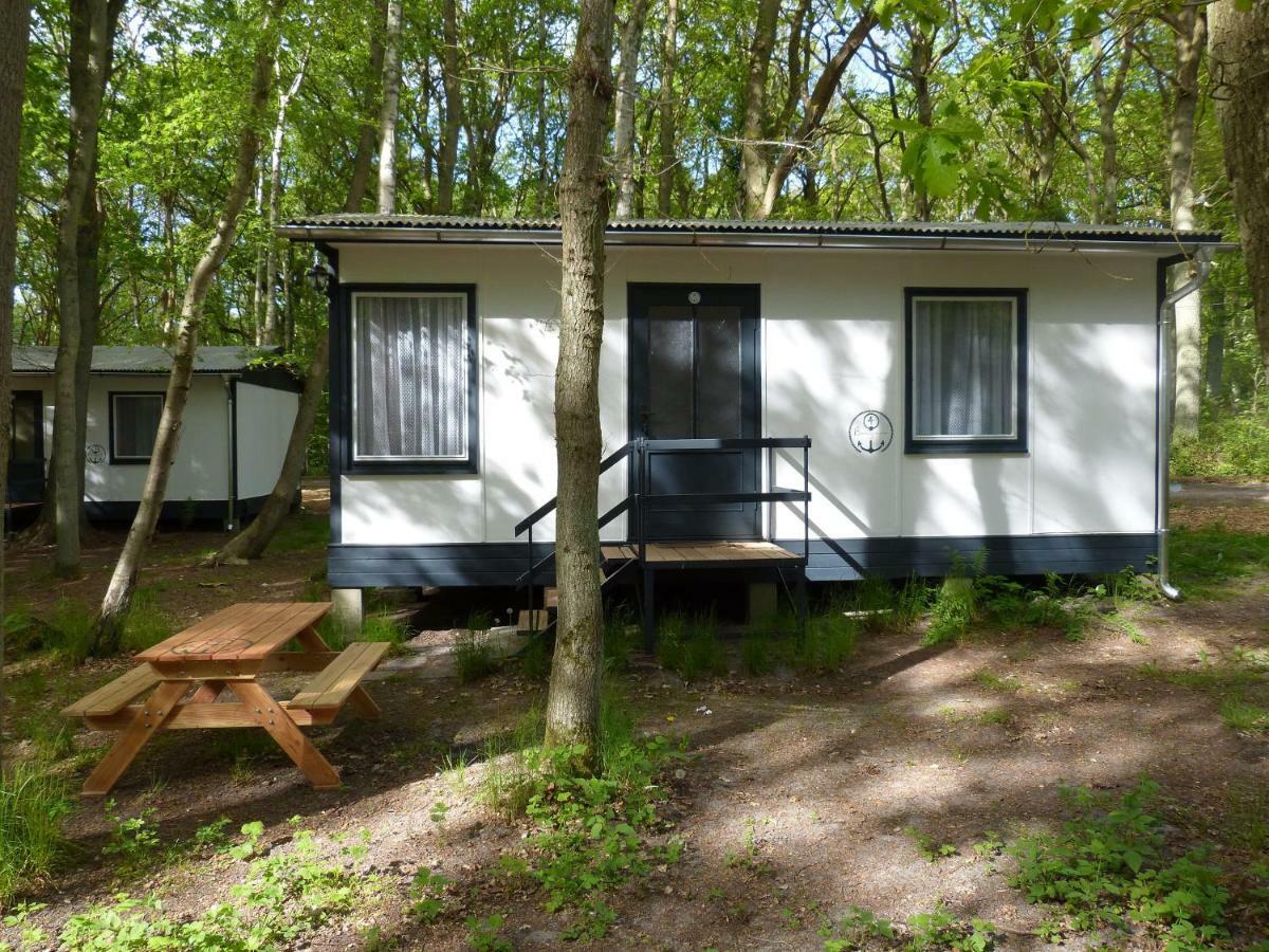 DDR Bungalow direkt am Strand auf Rügen Dranske Exterior foto